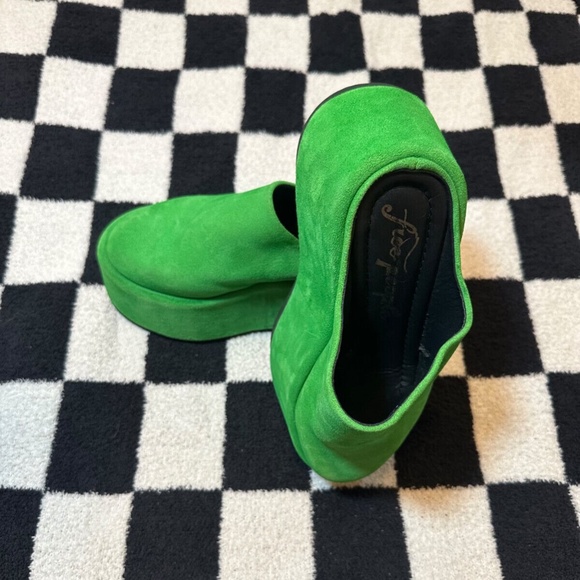 NWOB Free People Mantra Green Suede Platform Women's Mules - Picture 4 of 6